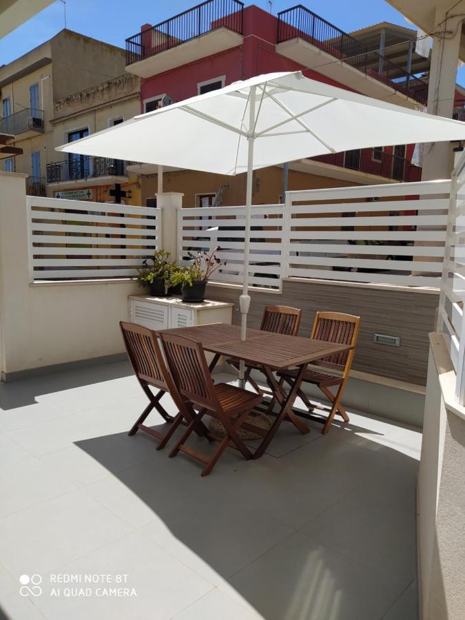 Villa Iris à Marina di Ragusa Extérieur photo